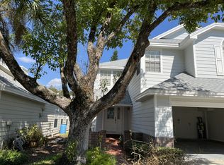 5124 Sterling Manor Dr, Tampa, FL 33647