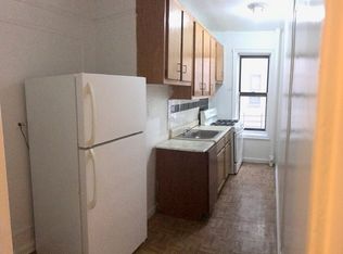 526 E 187th St, Bronx, NY 10458