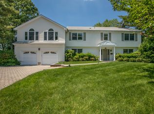 1031 Cove Rd S, Mamaroneck, NY 10543