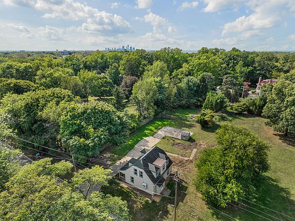 Aerial view of property towards Cleveland