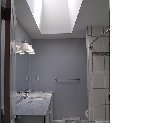 2nd image of 1003 Beckwith Pl