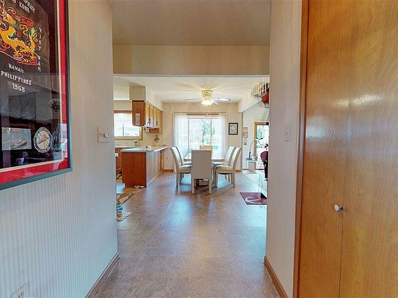 5th image of 38914 Venetian Dr
