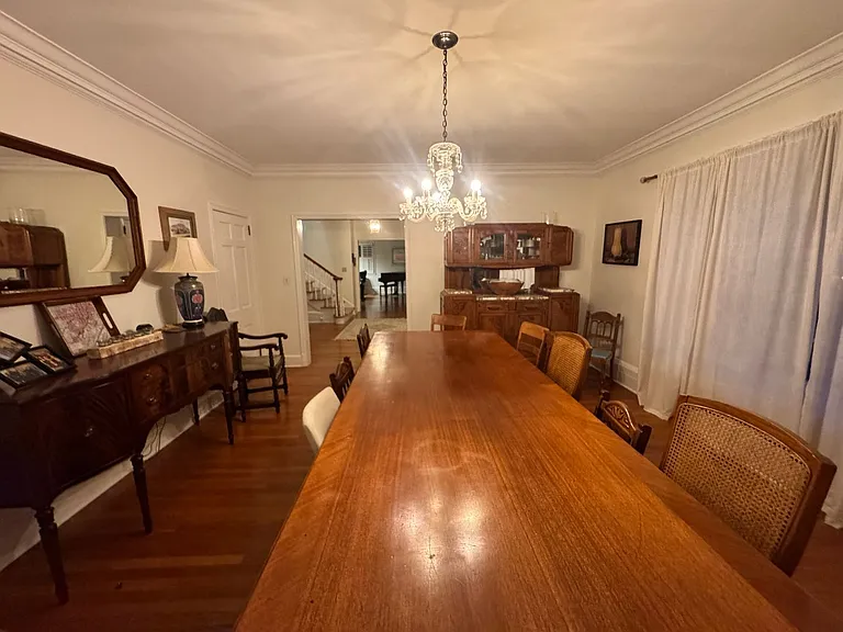906 Crescent Cir — Photo 18