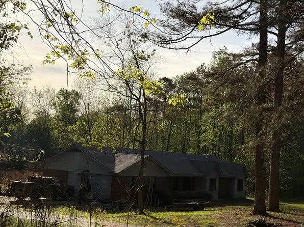 120 Drive 1240, Mooreville, MS 38857