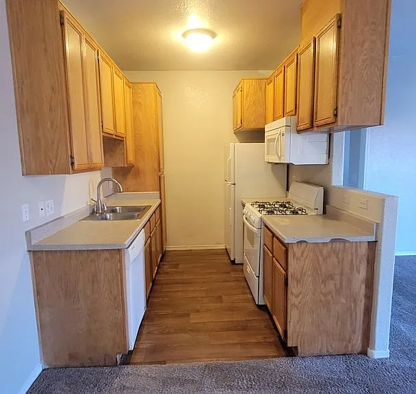 4730 E Craig Rd #1036 — Photo 4