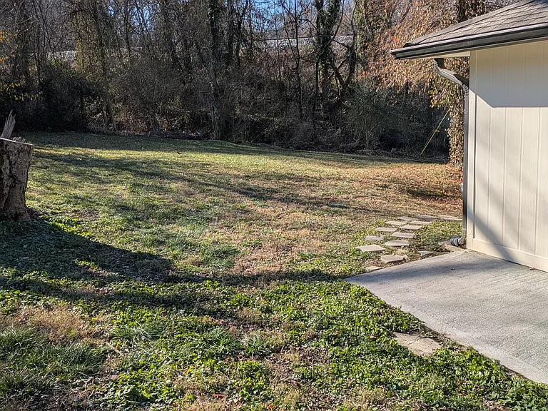 2708 Scottish Pike — Photo 14