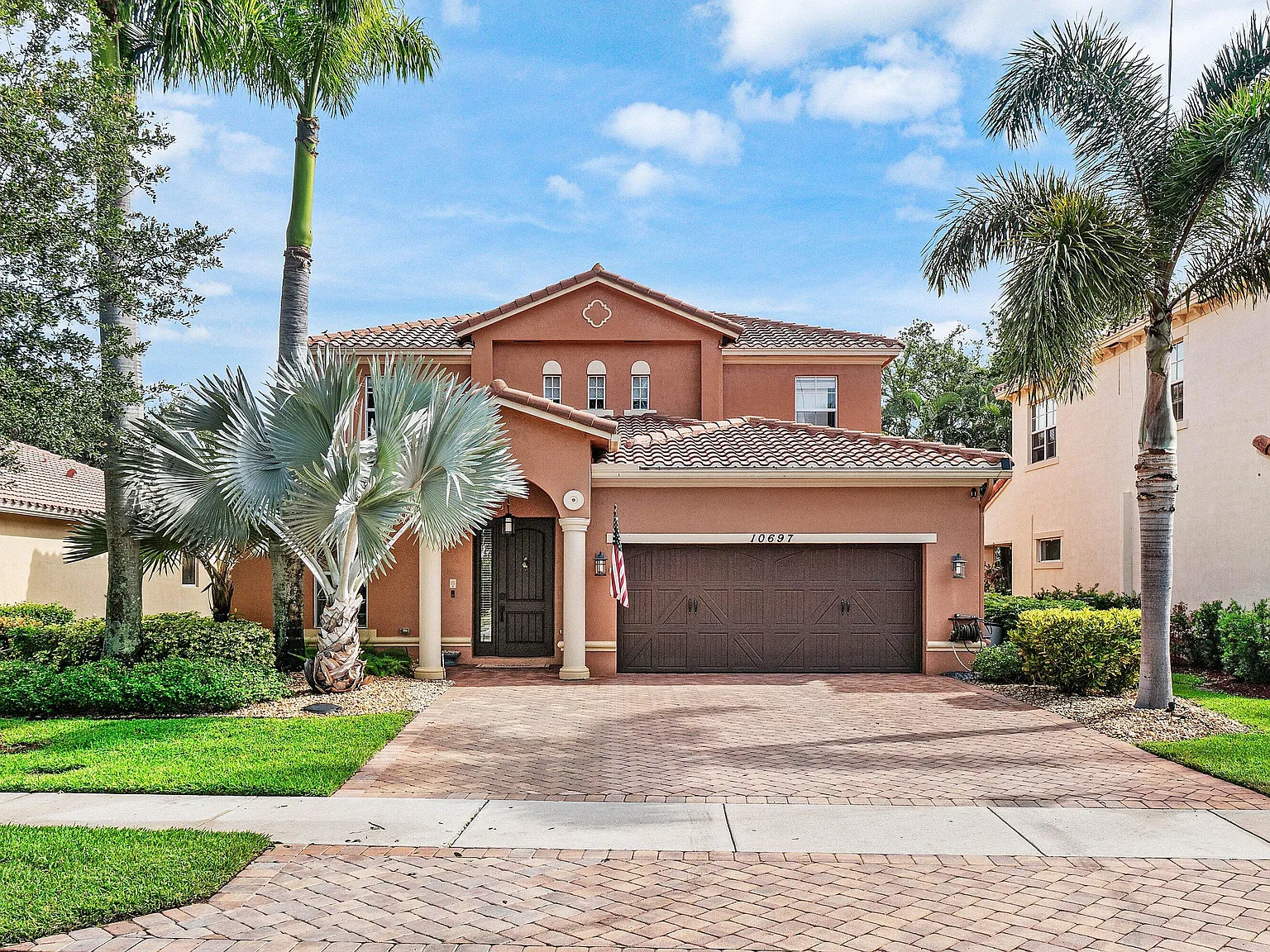 5 bed, 3.5 bath, 3039 sqft, $10,000 — Photo 1