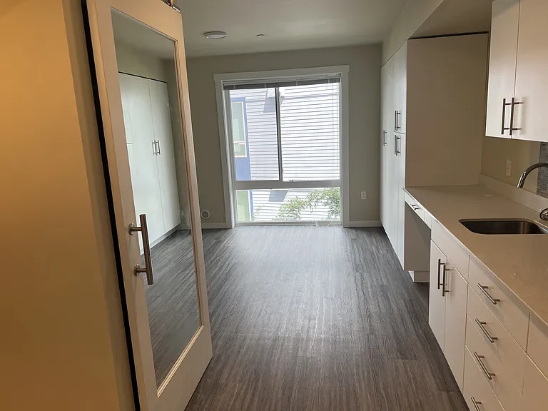 Cubix at Othello Apartments — Photo 151