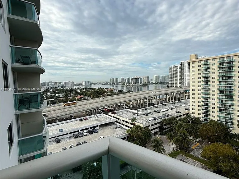 19380 Collins Ave #1209 — Photo 2