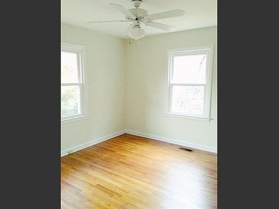 Master Bedroom Empty