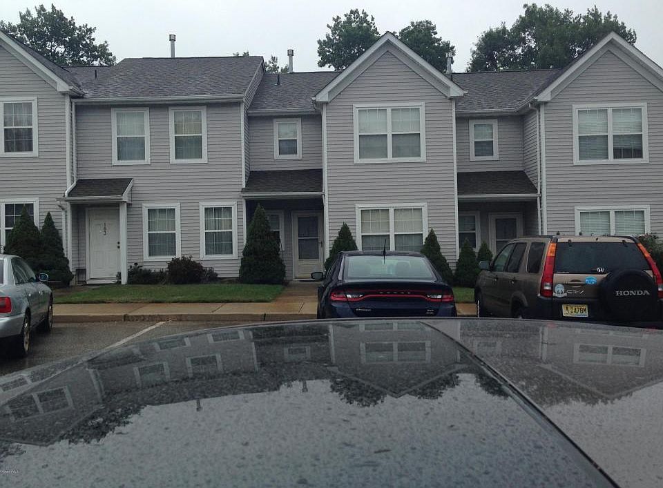 1st image of 102 Prosperity Ct