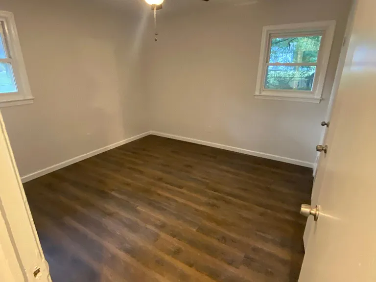 2221 Pine Rd — Photo 6