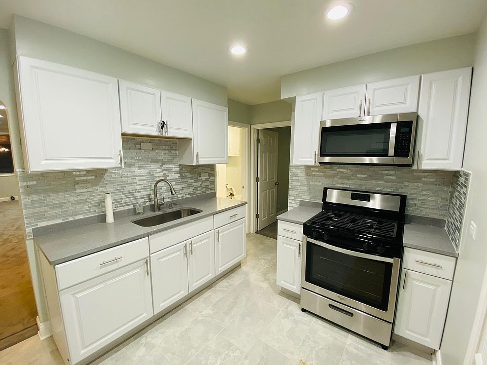 1st image of 8714 Kedvale Ave