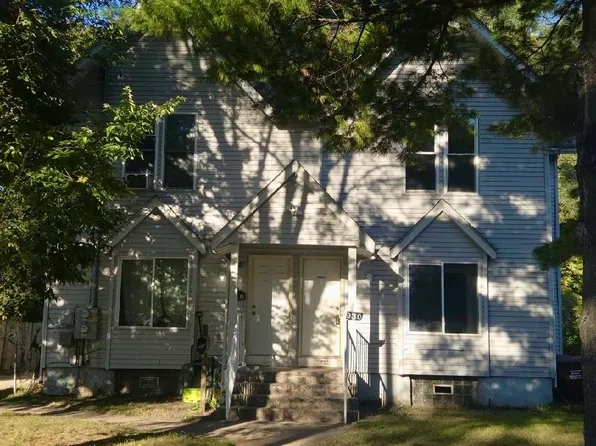 928 N Rockton Ave, Rockford, IL 61103