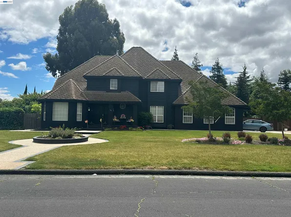 15 Madeira Ct, Oakley, CA 94561