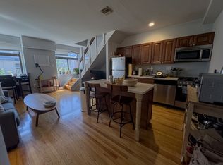 319 S 10th St APT 336, Philadelphia, PA 19107
