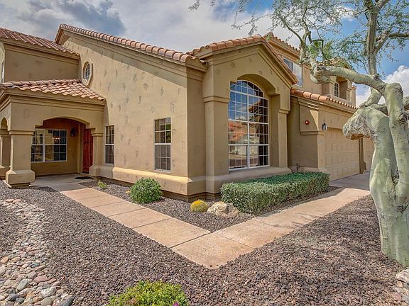 104-Exterior_FrontCorner