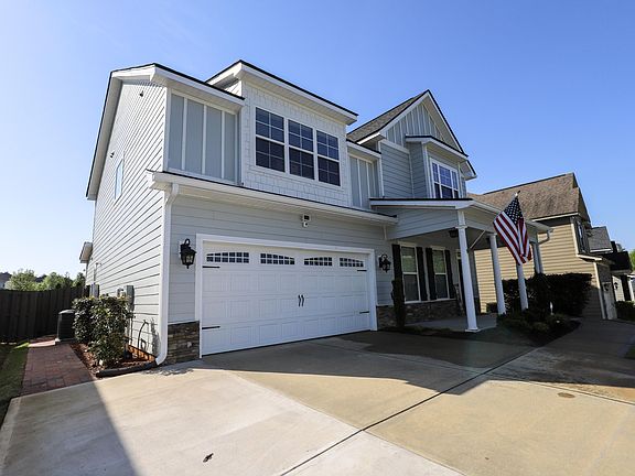 2nd image of 525 Kirkwood Dr