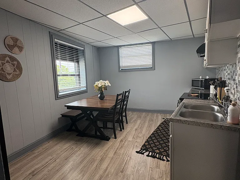 229 E Main St #201 — Photo 4