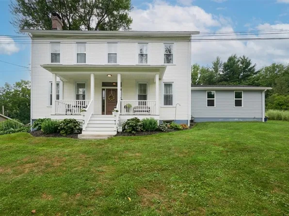13 Vista St, Oakdale, PA 15071
