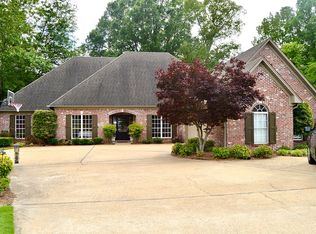 5209 Water Ridge Dr, Tupelo, MS 38801
