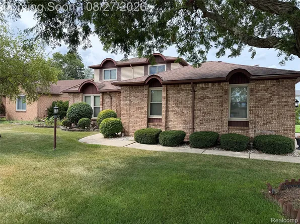 40797 Ruggero St, Clinton Township, MI 48038