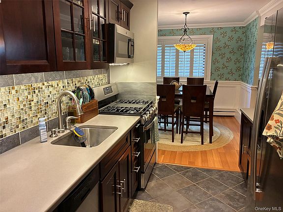 3rd image of 420 Shore Road #2D