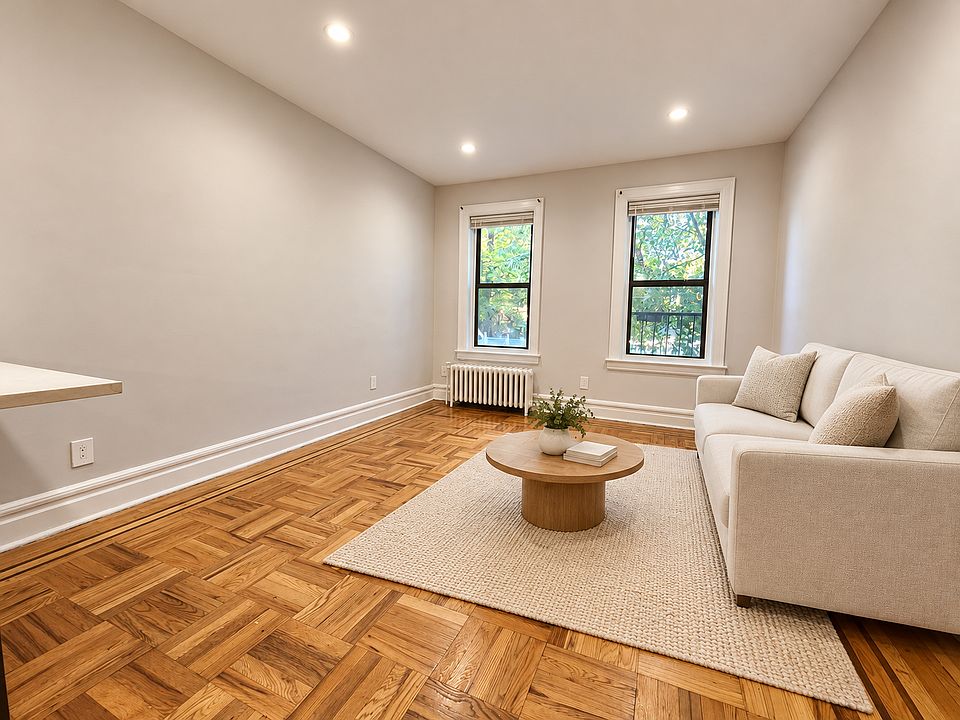 1st image of 214 Berkeley Ave #102