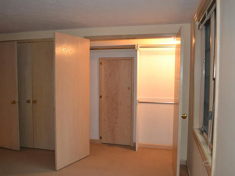 67 Rogers Rd — Photo 18