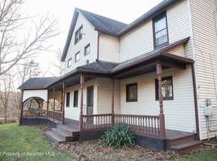 15 Evergreen St, White Mills, PA 18473