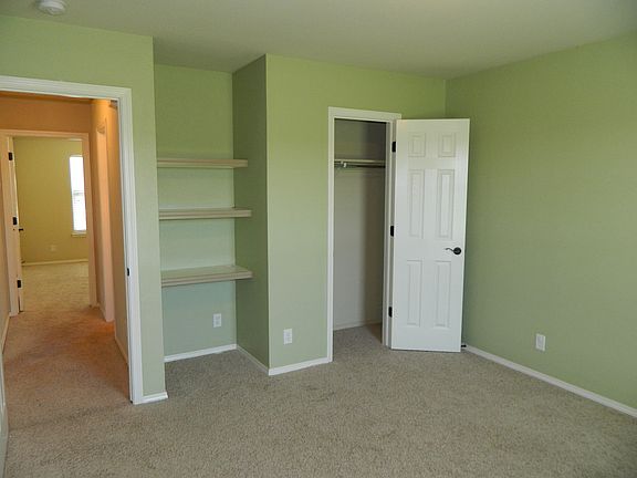 5th image of 650 E 147th St S