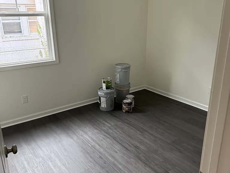 1003 Castle St — Photo 13