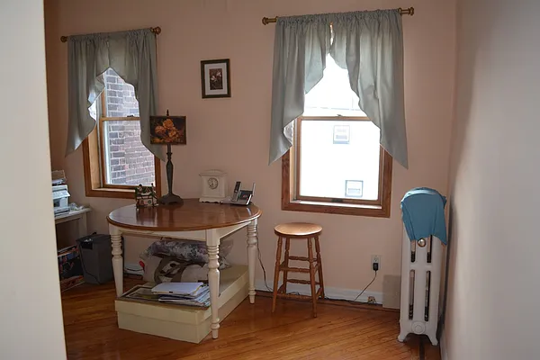 Sold by REMAX Elite | media 30