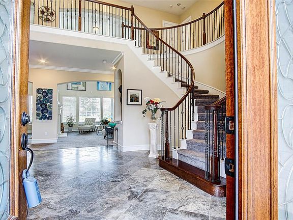 3rd image of 25530 Millbrook Bend Ln