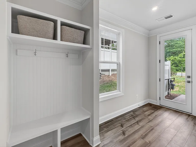 1262 Laconia Ln — Photo 21