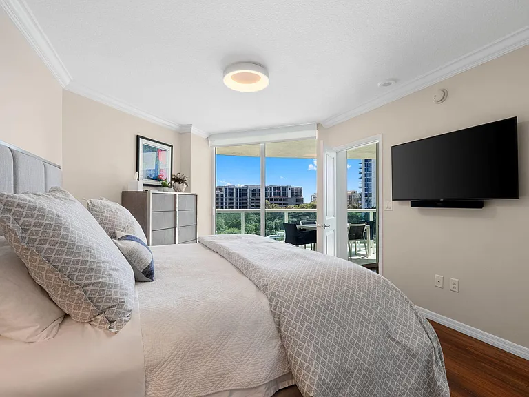 347 N New River Dr E #610 — Photo 17