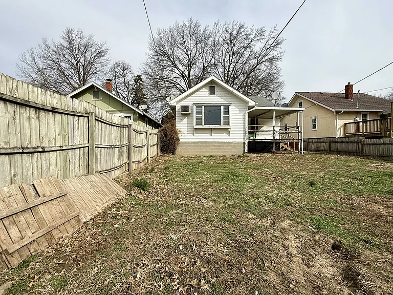 2220 Doniphan Ave — Photo 19