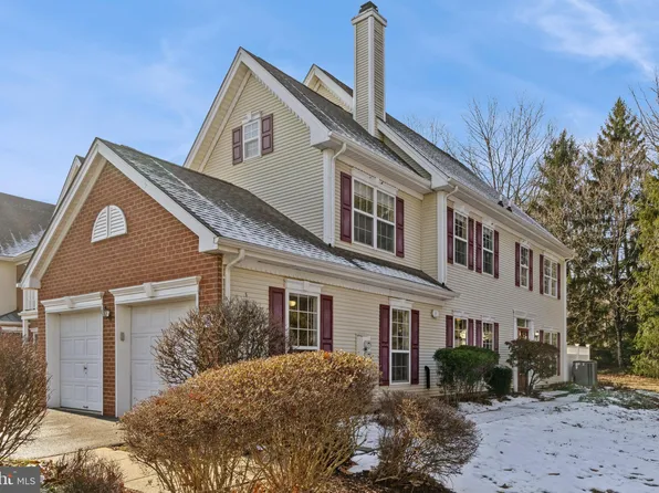 109 Bollen Ct, Pennington, NJ 08534