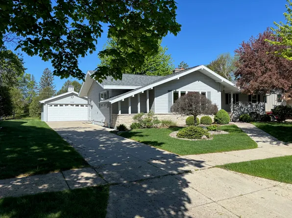 48 Arvey Ln, Fond Du Lac, WI 54935