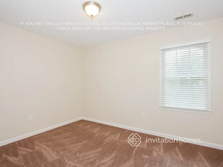 8728 Oakham St — Photo 10