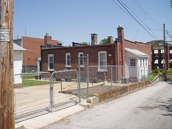 5th image of 3643 Tennessee Ave