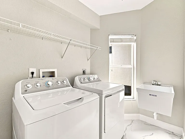 3708 Kent Dr — Photo 19