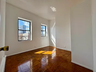 301 East 110th Street, #4B