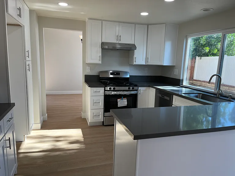 9573 Ripplecreek Dr — Photo 3