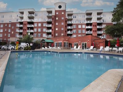 36 Village Rd APT 608, Middleton, MA, 01949