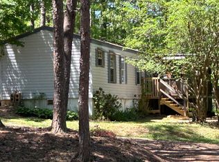 357 Peek Ln, Seneca, SC 29672
