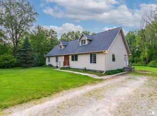 45510 Arkona Rd, Belleville, MI 48111