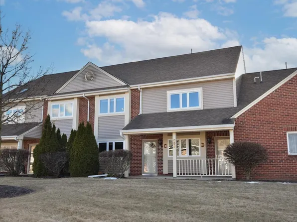 558 Westfield WAY #C, Pewaukee, WI 53072