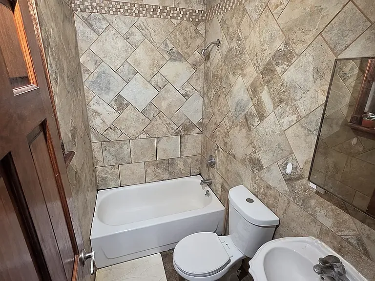 146 Freeman St #3L — Photo 9