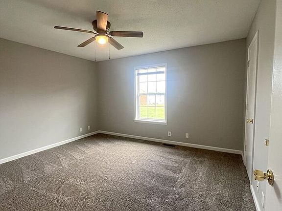 4th image of 284 Northridge Dr APT 1